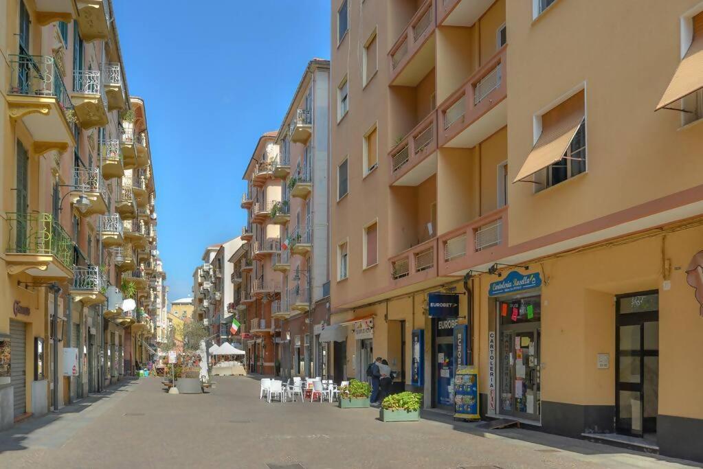 Brezza Marina Vadoalmare Immobiliare Vado Ligure Quarto foto